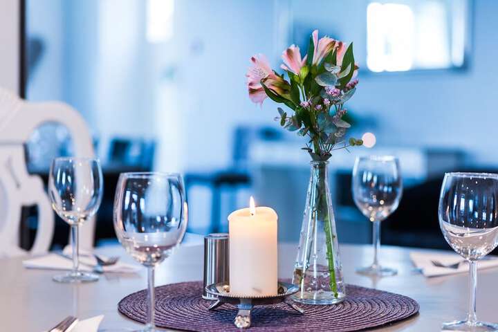 Dining 55 of 77
