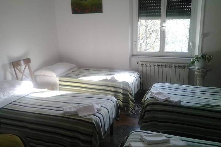 Room 5 of 14