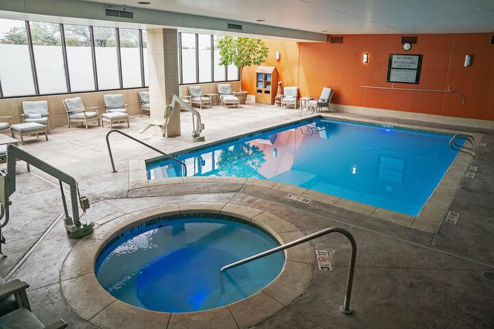 Pool Hotel