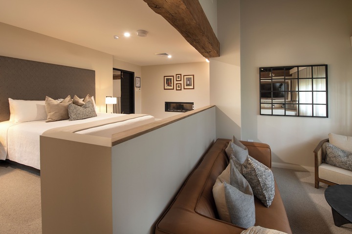 Room 10 of 37