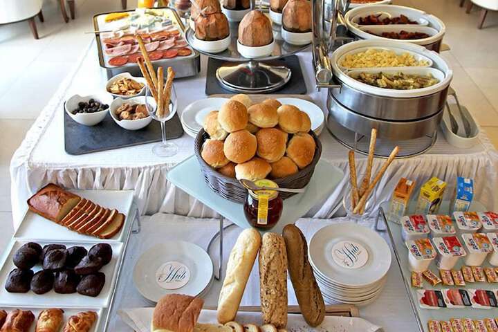 Breakfast/Coffee Service 16 of 23