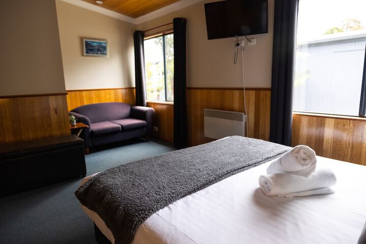 Room 12 of 60