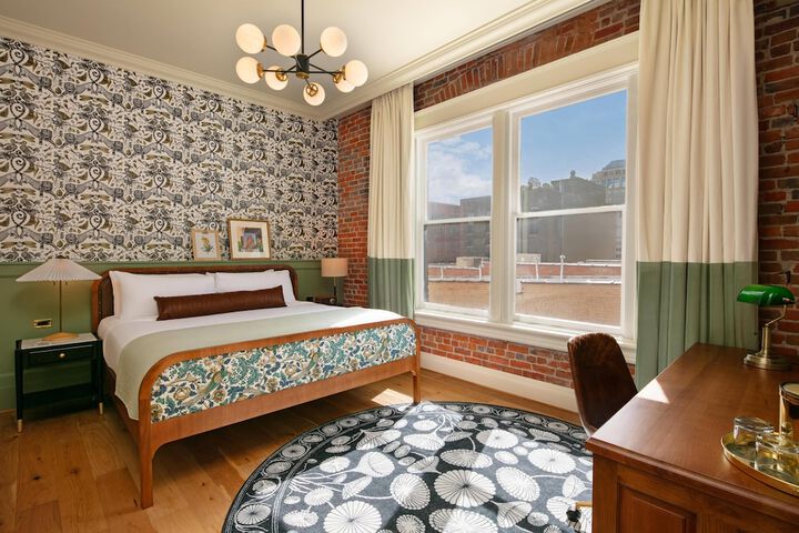 Room 40 of 97