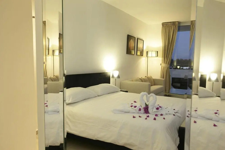 Room 2 of 13
