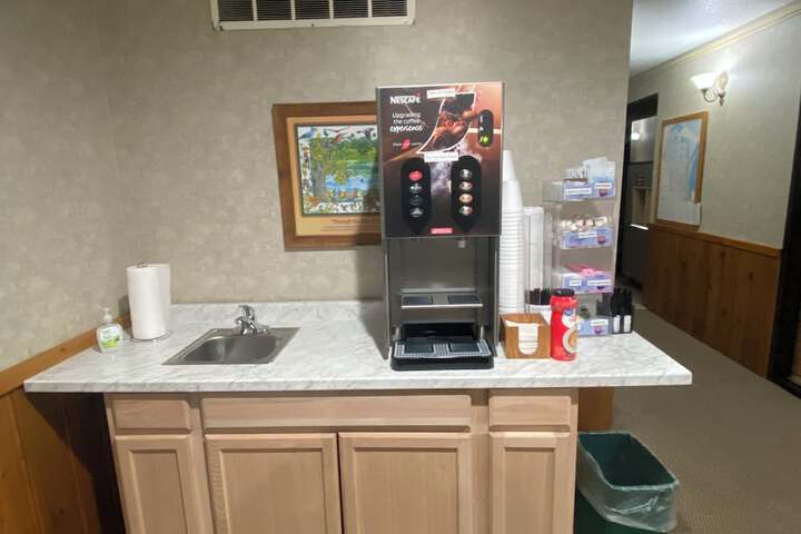 Breakfast/Coffee Service 94 of 106