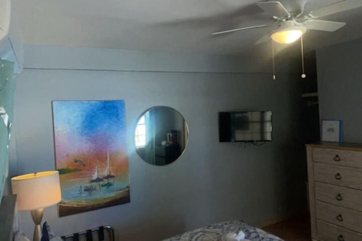 Room 22 of 107