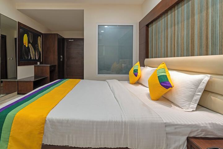 Room 19 of 32