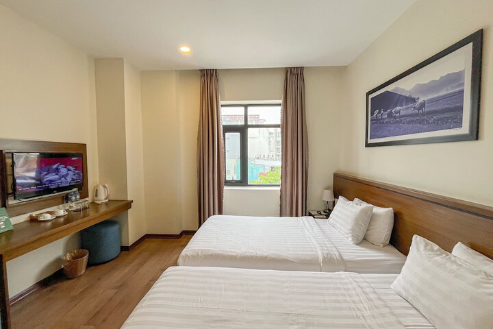 Room 27 of 67