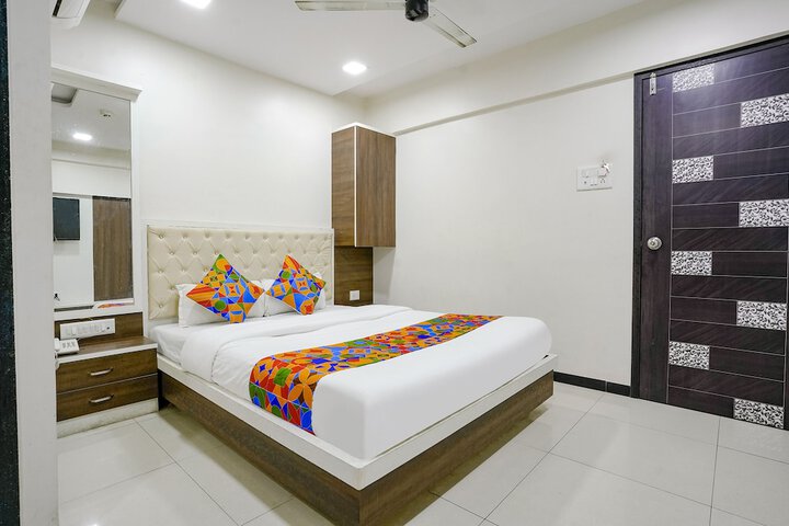 Room 16 of 35