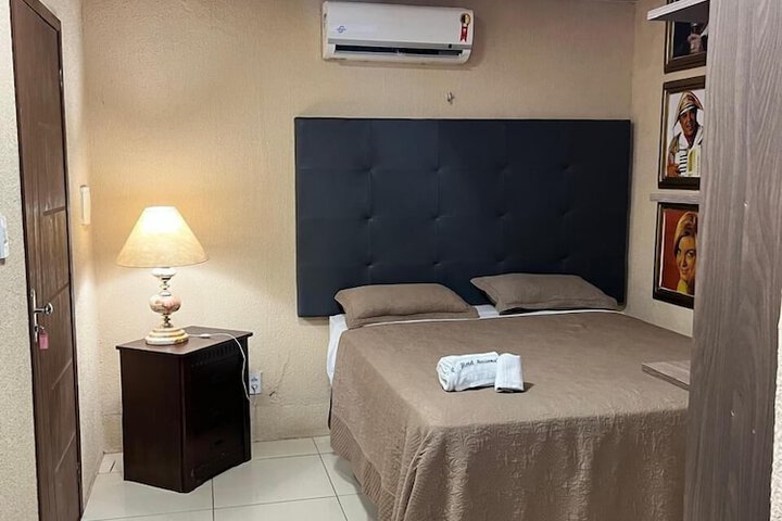 Room 11 of 22