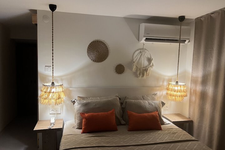 Room 4 of 51