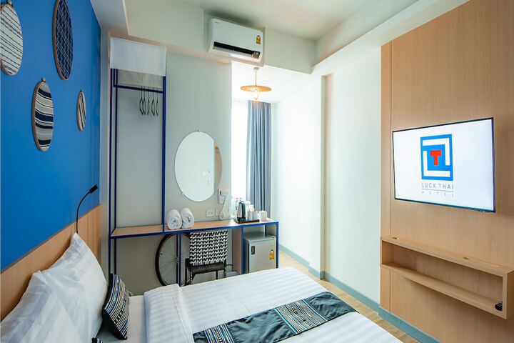 Room 10 of 117
