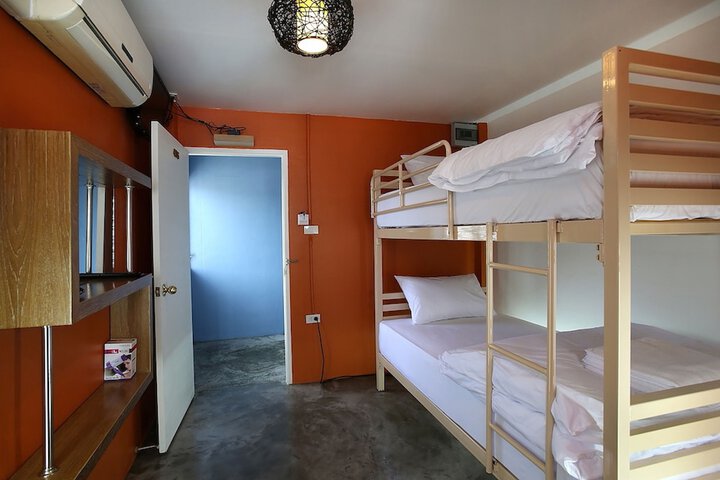 Room 17 of 54