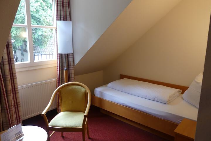 Room 9 of 55