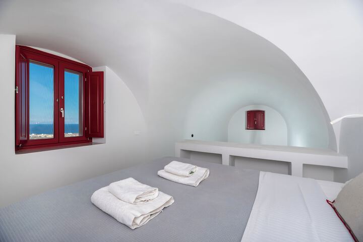 Room 2 of 13