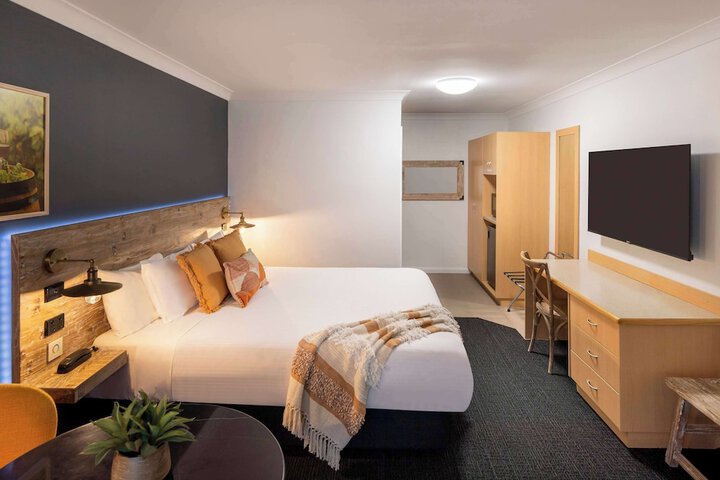 Room 7 of 36
