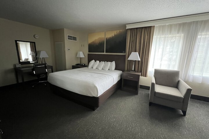 Room 9 of 50