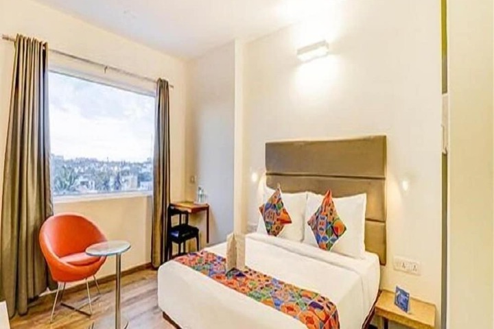 Room 2 of 13