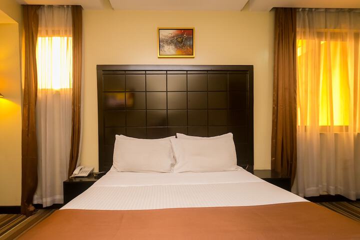 Room 28 of 149