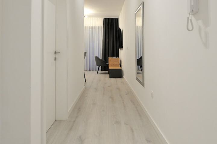 Ballroom/Hall 54 of 67