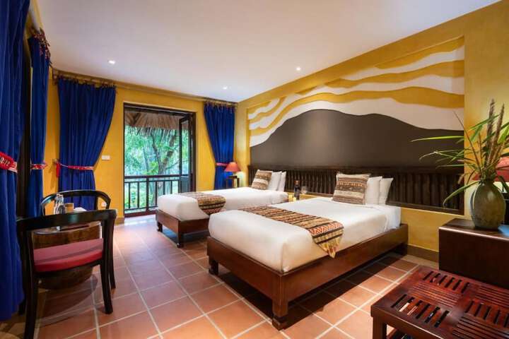 Room 7 of 27