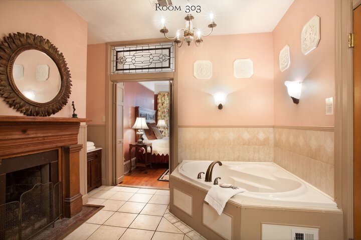 Room 156 of 170