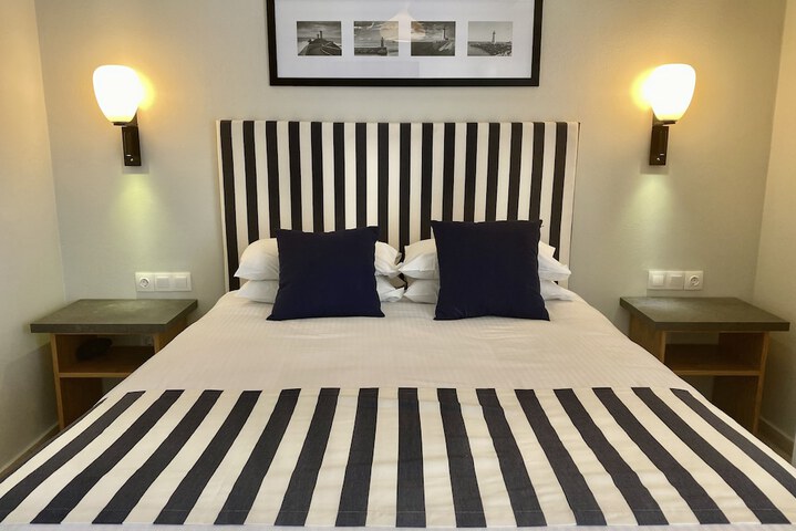 Room 12 of 39