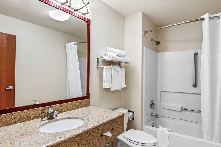 Room 14 of 32