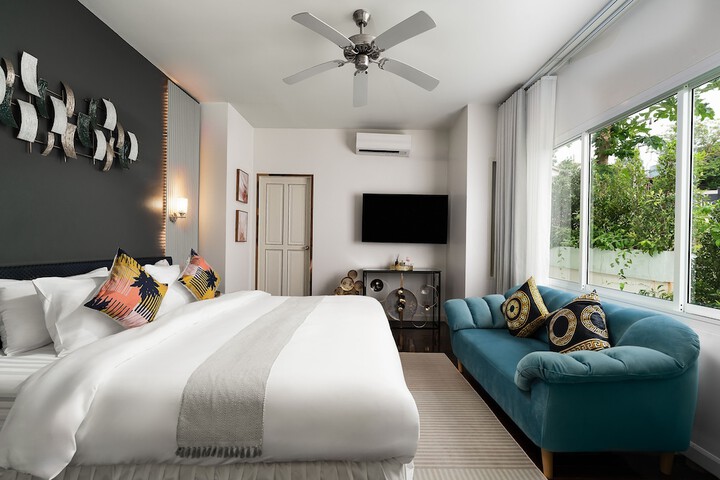 Room 4 of 34