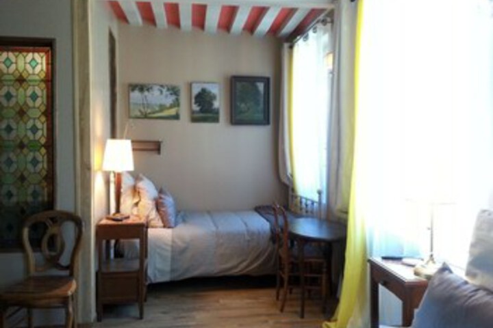 Room 18 of 44
