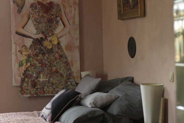 Room 7 of 48