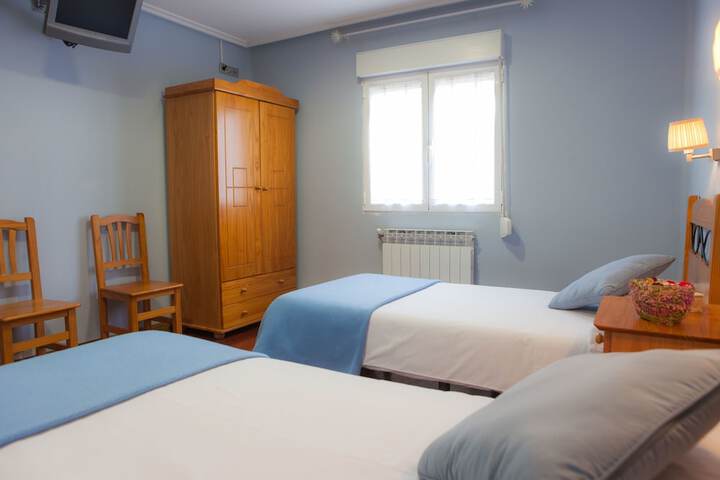 Room 34 of 85