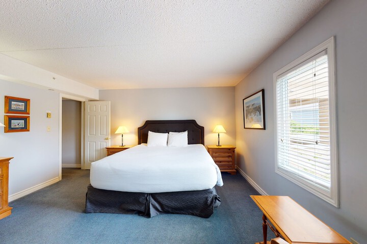 Room 103 of 457