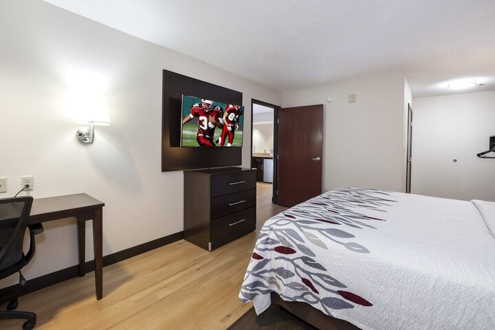 Superior Room 1 King Bed (15 of 23)