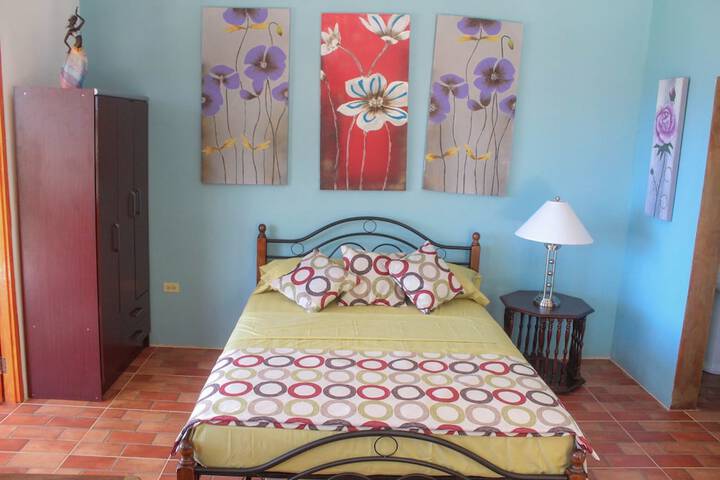 Room 2 of 46
