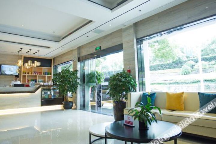 Hotel Interior 5 of 13