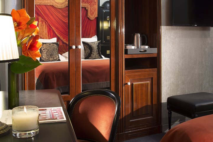Room amenity