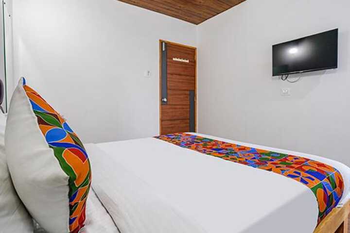Room 16 of 26
