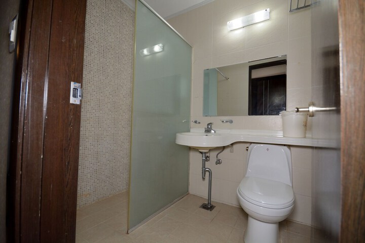 Room 29 of 40