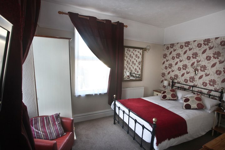 Room 8 of 62