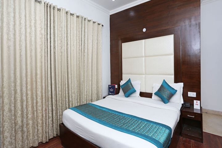 Room 5 of 19