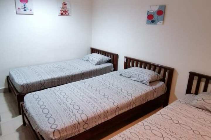 Room 27 of 49
