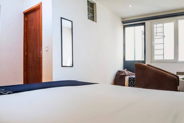 Room 30 of 46