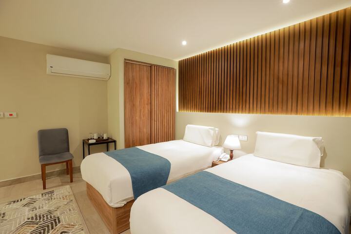 Room 35 of 126