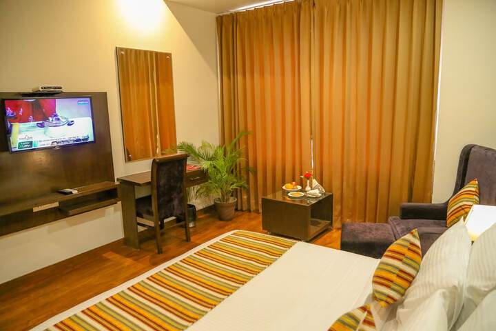 Room 18 of 35