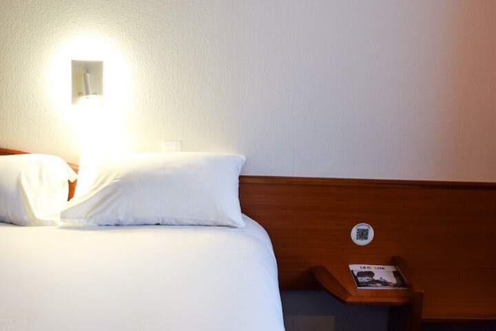 Room 13 of 60