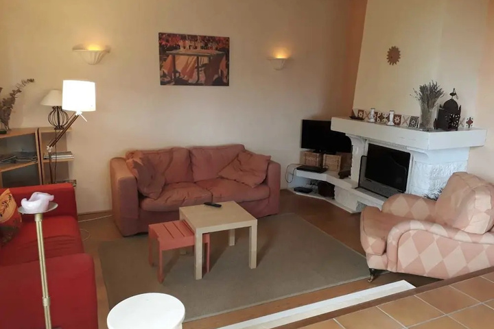 Room 2 of 13