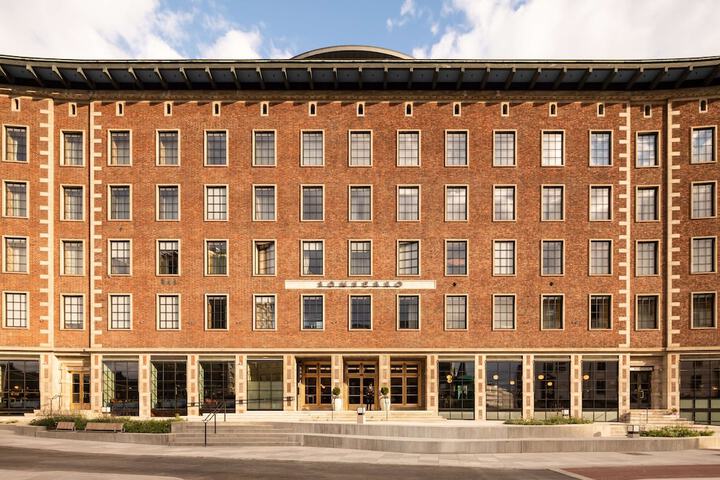 Hotel 137 of 146