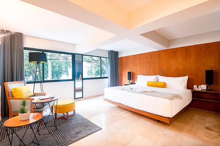 Room 6 of 29