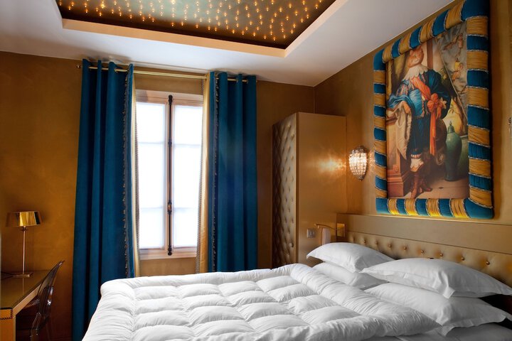 Room 6 of 20